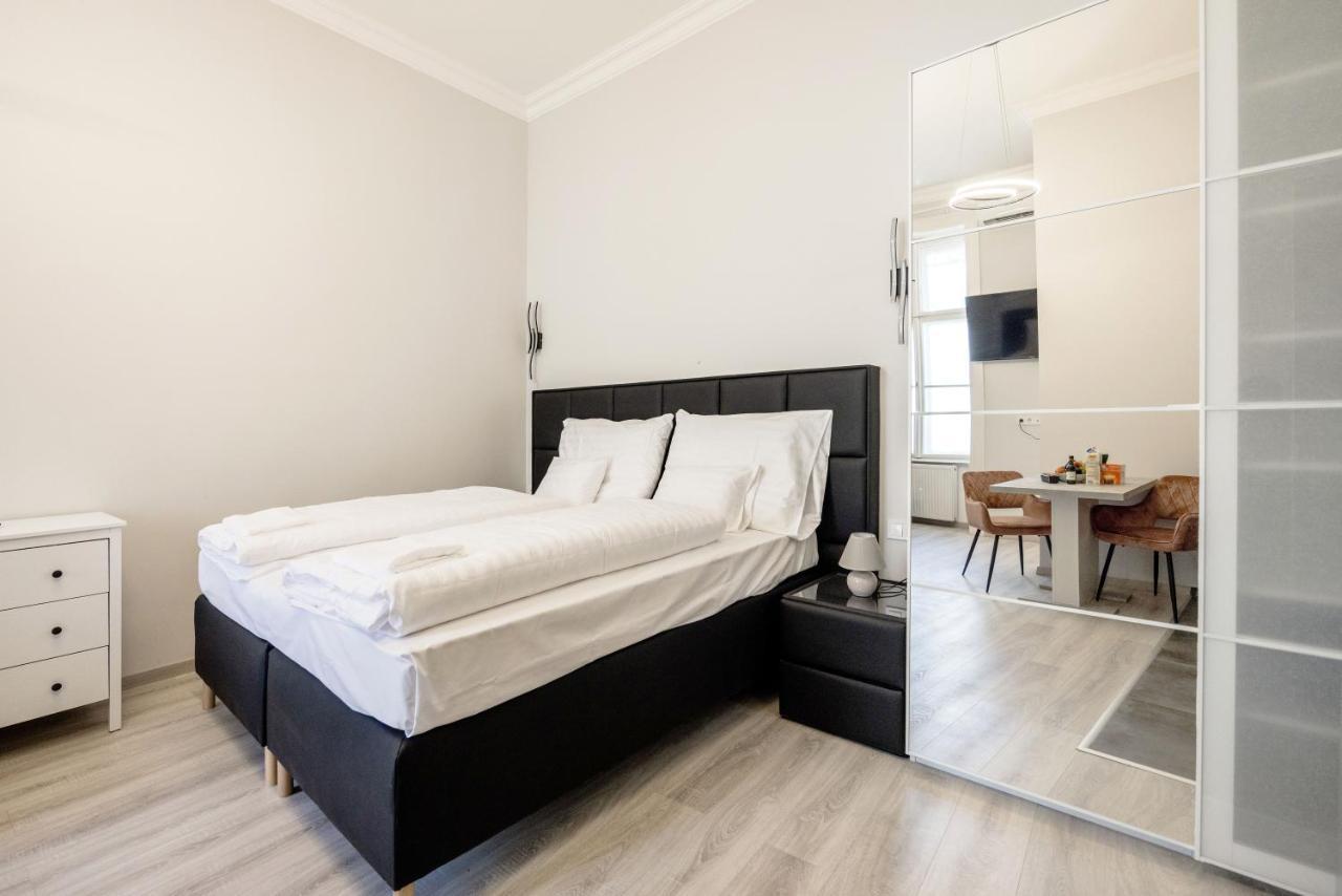 Prime Star Fashion Street Modern Luxury Apartments Budapest Exterior foto