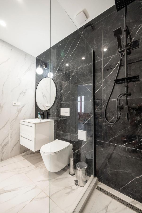 Prime Star Fashion Street Modern Luxury Apartments Budapest Exterior foto